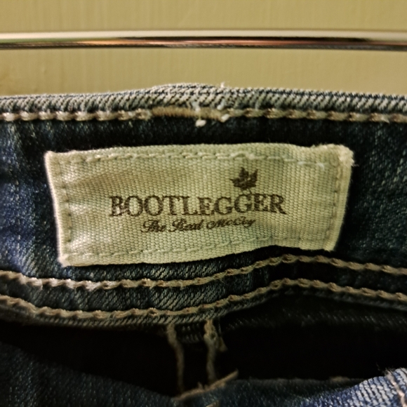Bootlegger Blue Jeans - Picture 6 of 12